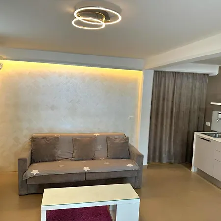 Ax Apartman *