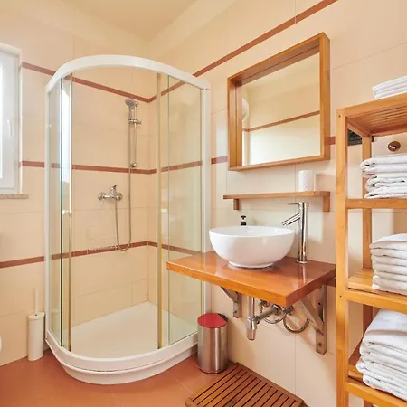 Ax Apartman