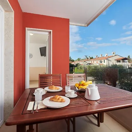Ax Apartman Umag